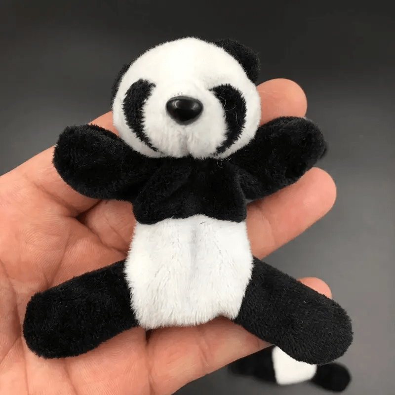 Pegatinas de Panda de Peluche - Encantadoras Decoraciones de Panda en Tela Blanco y Negro para Enredaderas, Paredes y Regalos, Sin Necesidad de Energía, Ideales para la Decoración del Hogar o Fiestas
