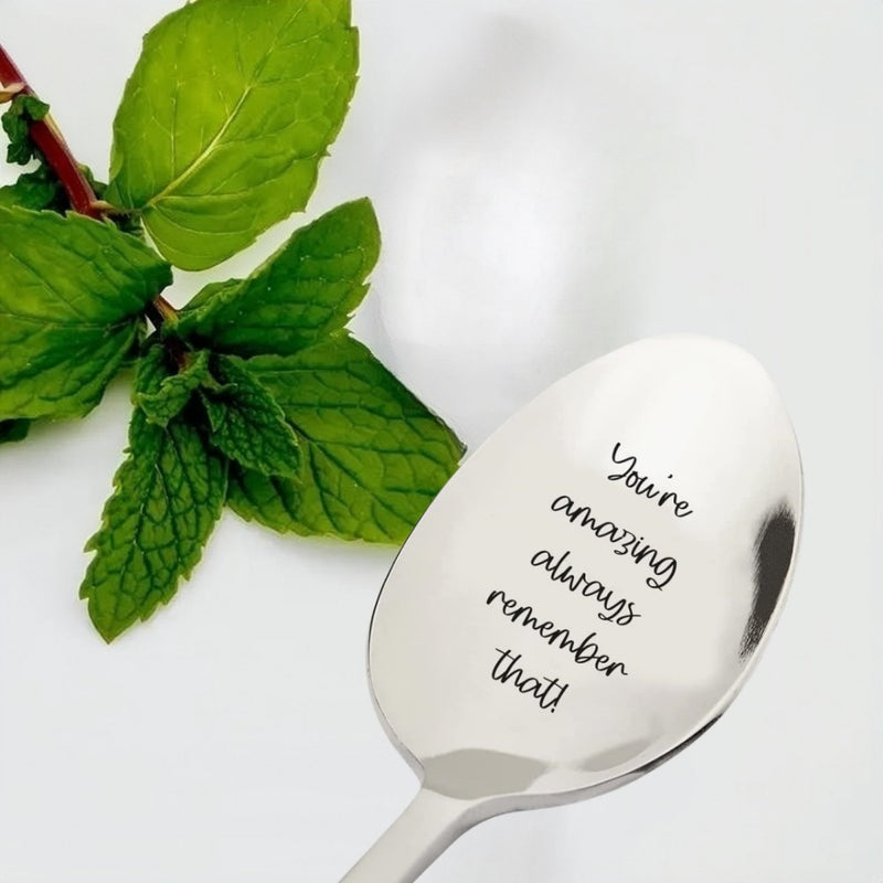 Cuchara de acero inoxidable grabada con mensaje: Eres increíble, recuerda siempre, regalo personalizado, con mensajes de inspiración, regalo motivacional para mamá, esposa, novia, hija, colegas
