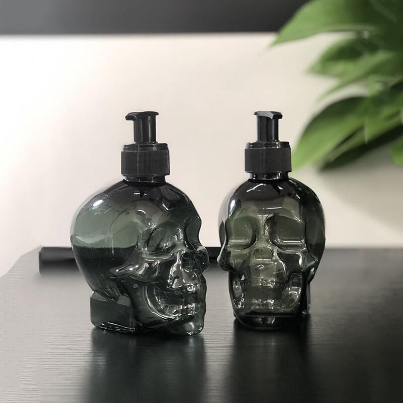 Dispensador de jabón con forma de calavera, botella de plástico PET de 350 ml para champú, gel de ducha, loción, almacenamiento líquido temático de Halloween, decoración para el hogar y el baño