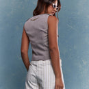 MISSGUIDED Pantalones cortos a rayas con detalles de cinturon