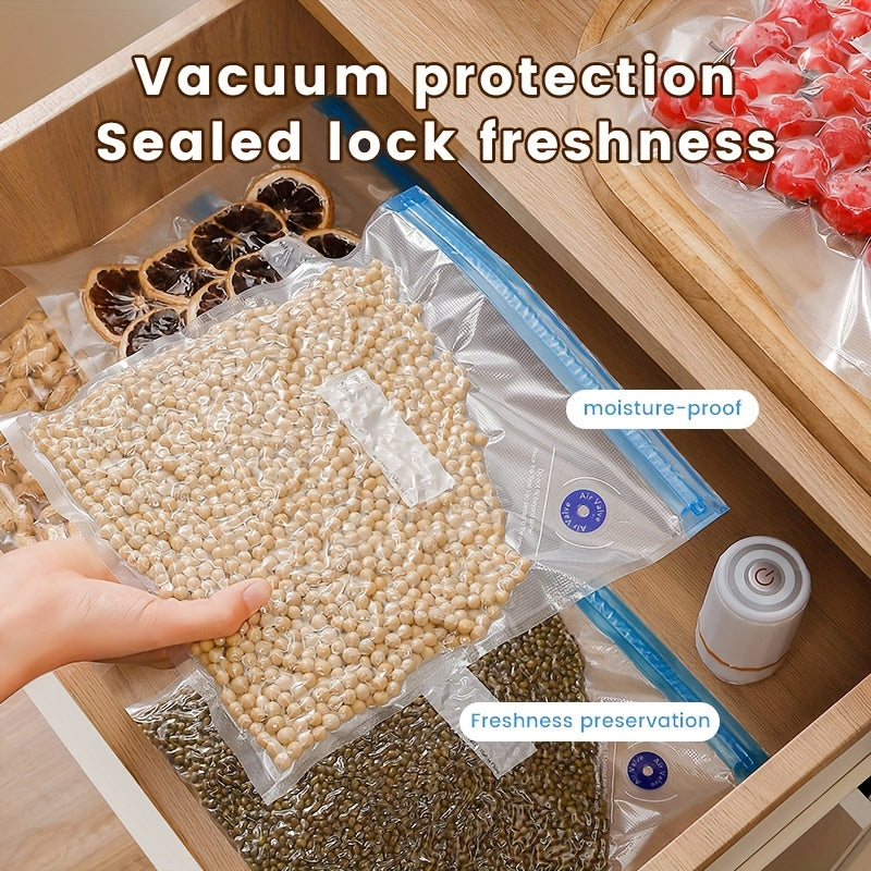 Un mini sellador de vacío portátil para conservar y almacenar alimentos.