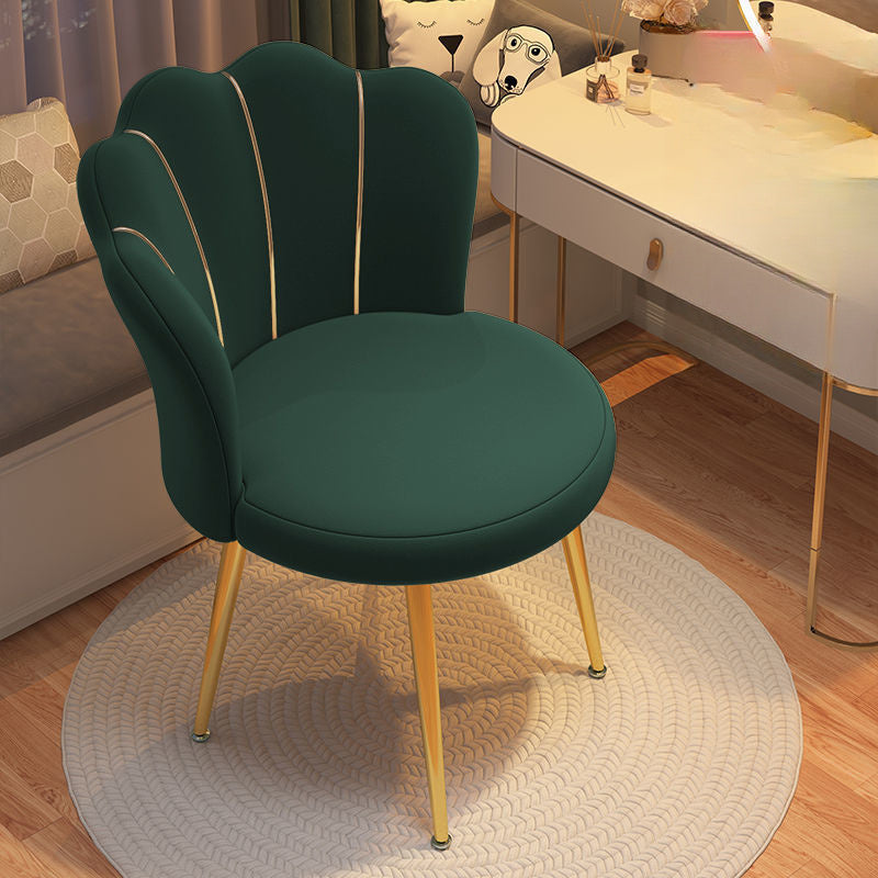 Silla de comedor nórdica ergonómica con marco de metal dorado - Forro negro, cómoda para oficina y juegos, ideal para el hogar, salón o dormitorio, perfecta para el trabajo, la relajación y ocasiones especiales, silla de oficina ergonómica, mueble versát