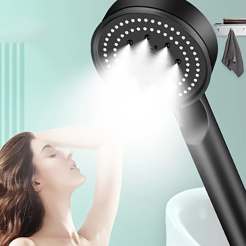 La ducha de alta presión cuenta con 5 configuraciones de rociado - flujo de agua ajustable, diseño montado en la pared y boquilla de silicona para mejorar la experiencia del baño. Viene en una sola pieza y está disponible en 3 colores