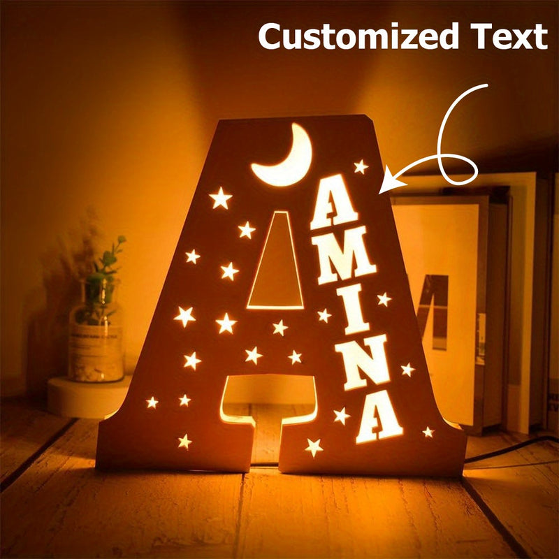 1pieza Personalizado Madera Colgante Regalo, Letra de Luz de Nombre Personalizado, Interfaz USB, 26 Letras para Elegir, Adecuado para Dormitorio, Escritorio, Decoración de Bodas, Regalo Perfecto para Parejas, Hijos, Hijas y Amigos en Pascua, Día de San V