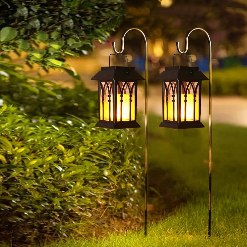 Linternas colgantes con energía solar para exteriores, paquete de 2 luces de velas parpadeantes de plástico, iluminación decorativa impermeable para porche, mesa de patio, panel solar no extraíble, batería de níquel de 400 mAh