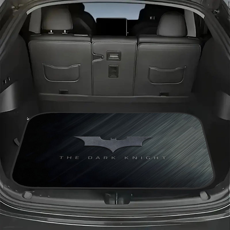 Alfombrillas para Maletero de Coche Warner Bros. Batman - Antideslizantes y Resistentes | Protector Lavable Amigable con Mascotas | Juego Premium de Forros para el Maletero (Regalo Ideal para Año Nuevo/Navidad/Día de San Valentín/Pascua/Carnaval/Cumpleañ