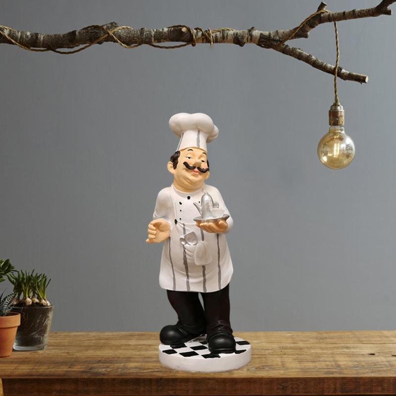 Figura de Chef en Resina - Decoración para Cocina con Forma de Tetera y Base Cuadriculada, 12x12x32 cm, Sin Necesidad de Electricidad para Uso Interior/Exterior en Hogar, Café, Restaurante, Bar, Decoración de Cocina de Chef