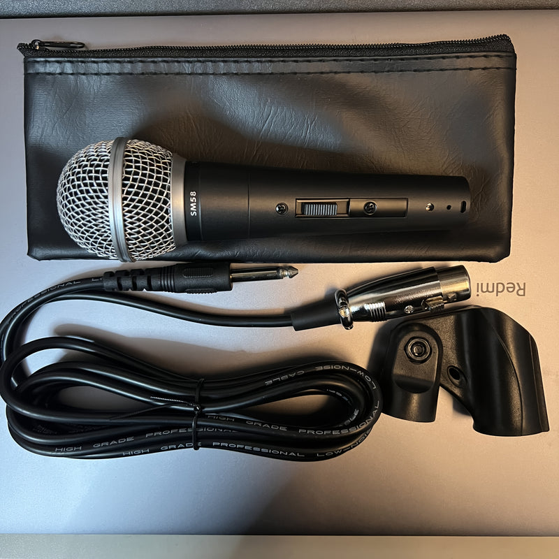 Micrófono dinámico profesional con conexión de 6.35 mm, alimentación DC, ideal para escenarios, canto, transmisiones en vivo, videoconferencias y karaoke - no requiere batería