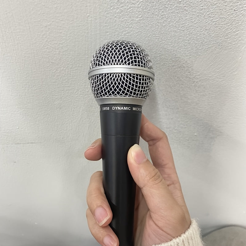 Micrófono Voz Dinámico Profesional SM58 - Micrófono con Cable y Patrón de Cardioides con Jack de 6.35 mm, Alimentado por CC para Escenario, Cantar, Transmisión en Vivo, Videollamadas, Juegos y Karaoke - Audio de Alta Calidad, Construcción Duradera, Reduc
