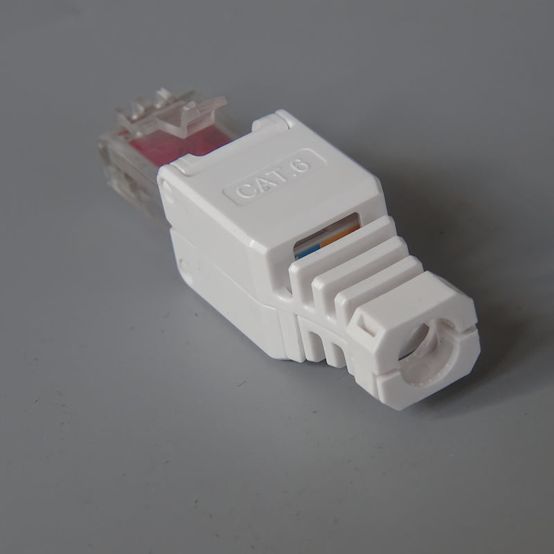 Los conectores RJ45 CAT.6 Crystal están disponibles gratuitamente para pedidos de 2 o 5 unidades.