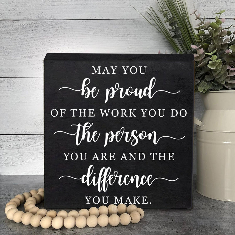 Decoración Divertida para el Escritorio de Despedida - El Regalo Perfecto para la Despedida, Jubilación o Nuevo Trabajo para Compañeros de Trabajo y Jefes - No Necesita Energía, Hecho de Madera Sintética Duradera