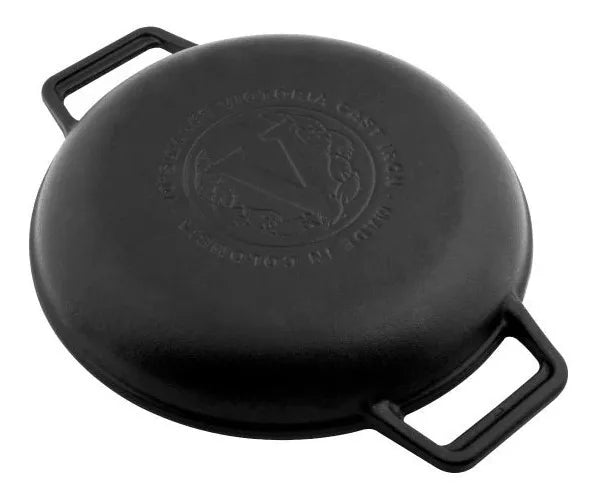 Sartén Doble Asa De Hierro Fundido Curado Victoria® 25 Cm Color Negro