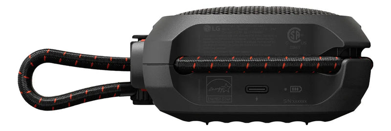 Parlante LG Xboom Xg2t Resistente Al Polvo Y Agua Negro
