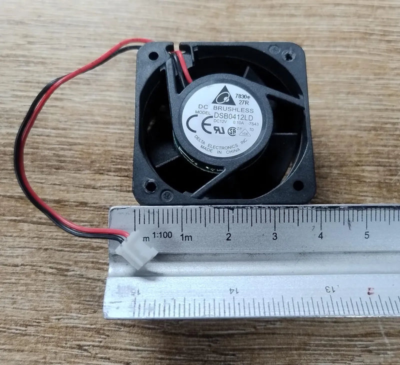 Ventilador De Refrigeración 4x4x2cm Brushless 12v 2 Cables