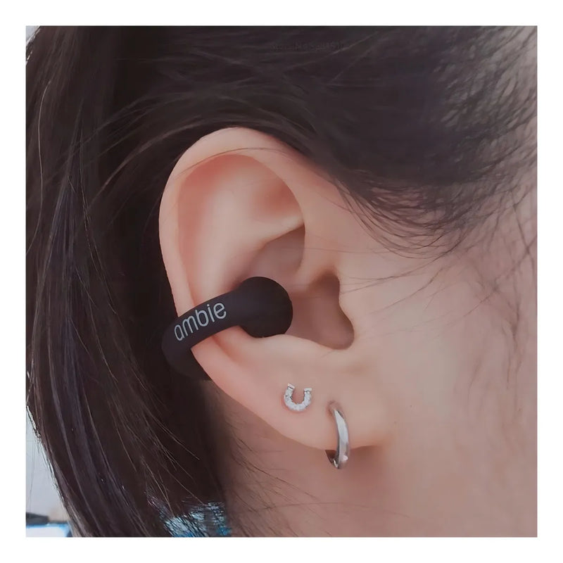 Auriculares inalámbricos Bluetooth Ambie Sound Earcuffs, color negro