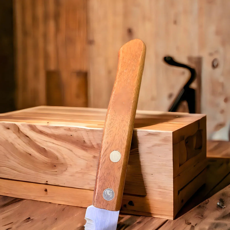 Cuchillo de mesa de acero inoxidable con mango de madera de 20 cm
