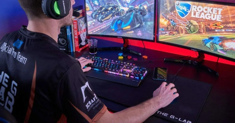 Teclado Logitech G Serie G QWERTY Romer-G inglés internacional color negro con luz RGB