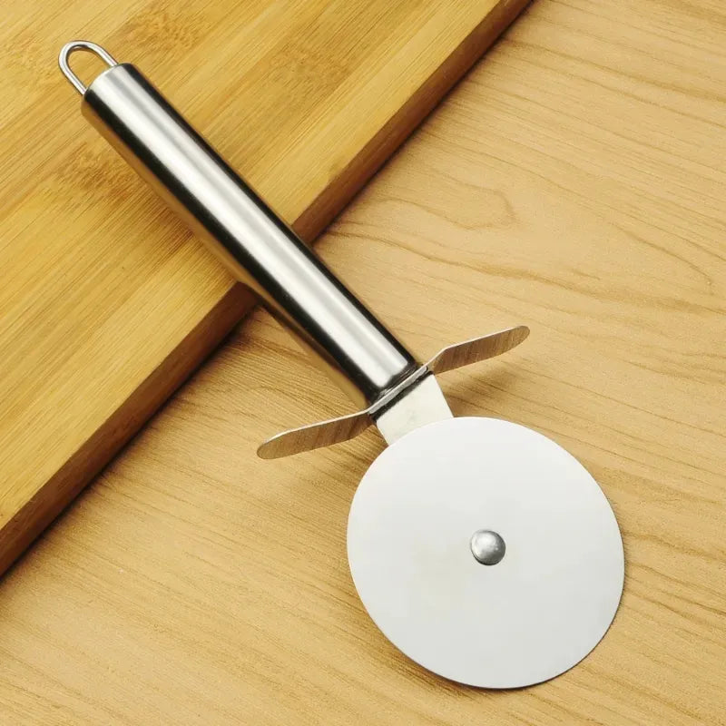Cortador Pizza Cocina Metalico Rodillo Cuchillo Corta Pastel