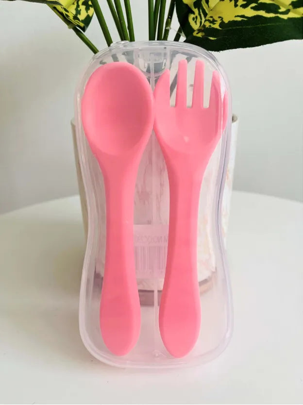 Silla Comedor Bebe Niño + Plato Y Cubiertos En Silicona Color Rosa
