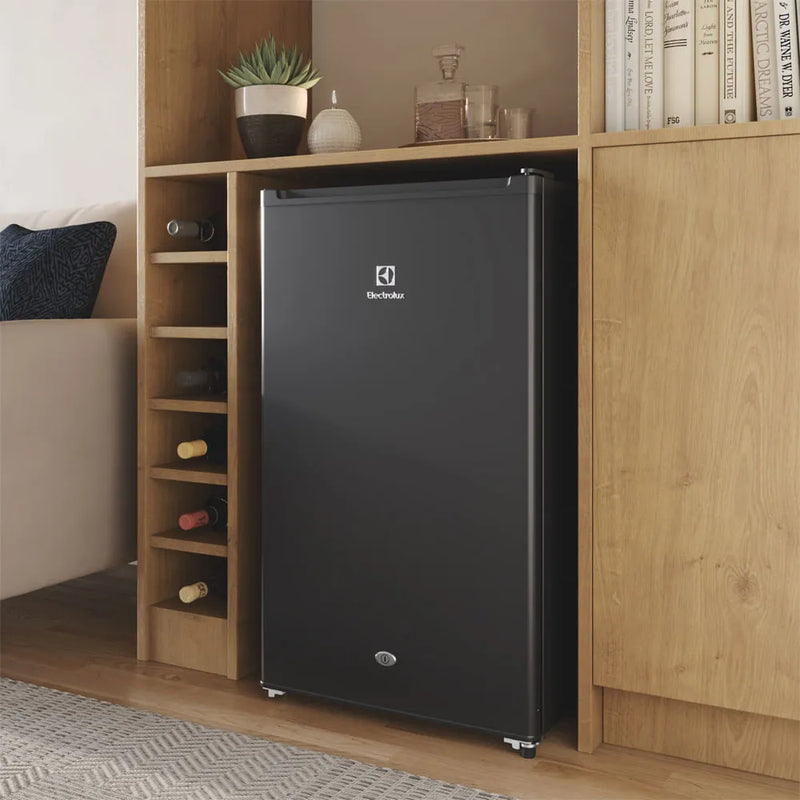 Minibar Electrolux frost 90L 1 puerta negro ERD090G3HWB