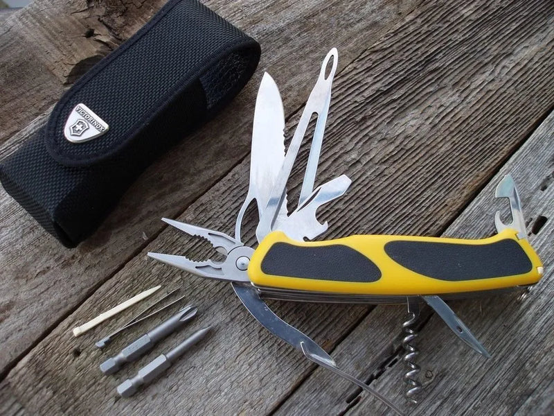 Navaja Suiza Victorinox Original Rangergrip Boatsman Alicate Amarillo/negro
