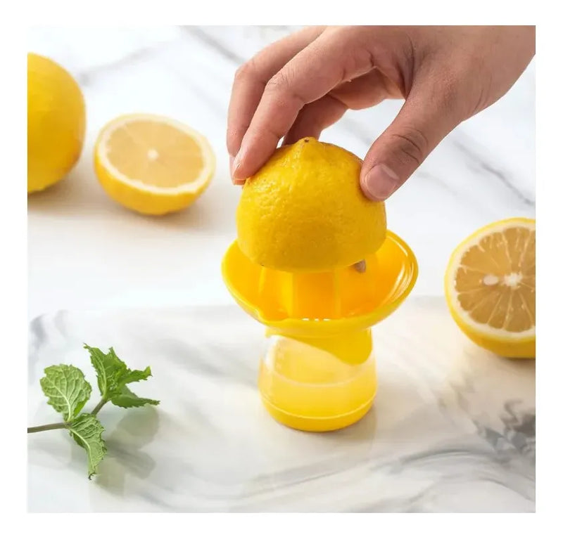 Exprimidor De Limones 2 En 1 Con Spray Boquilla Adaptable Amarillo
