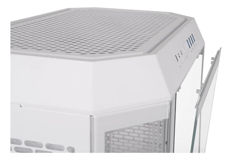 Thermaltake Tower 600 Snow: Diseño Octagonal Único