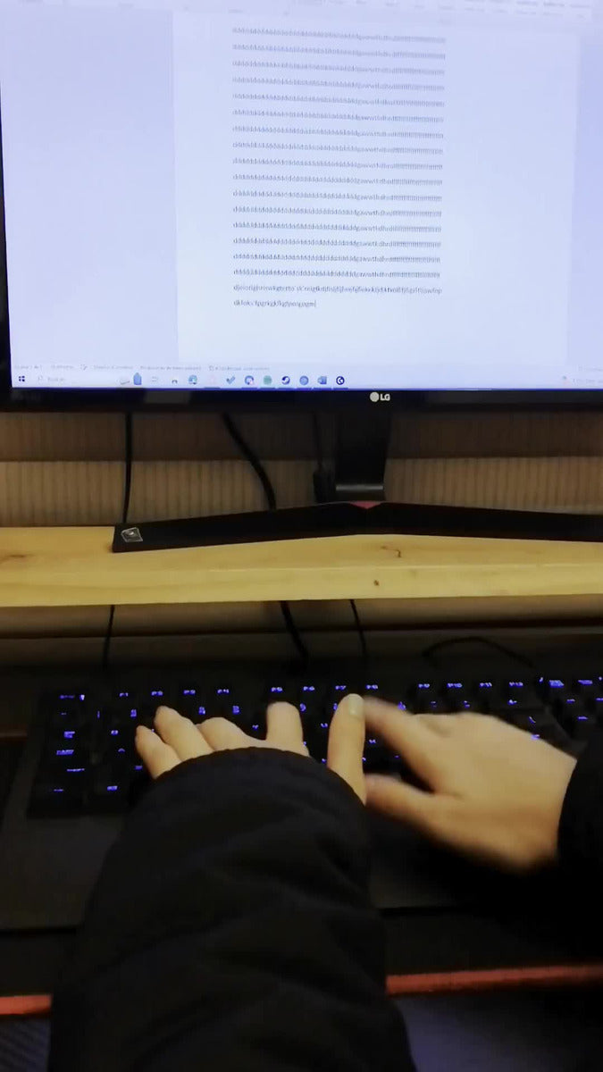 Teclado Logitech G Serie G QWERTY Romer-G inglés US color negro con luz RGB