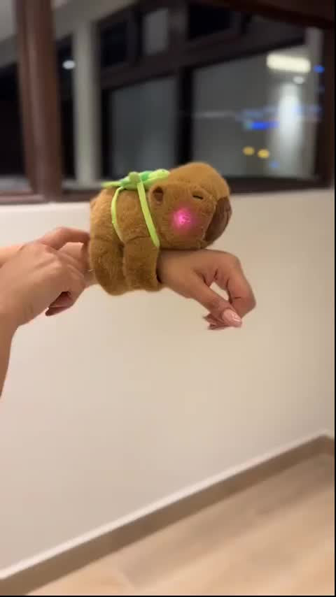 Peluche Capibara Cola Giratoria Luz Led Música Juguete Niños Café