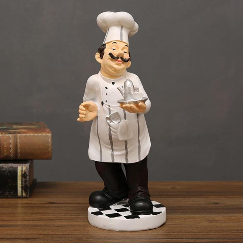 Figura de Chef en Resina - Decoración para Cocina con Forma de Tetera y Base Cuadriculada, 12x12x32 cm, Sin Necesidad de Electricidad para Uso Interior/Exterior en Hogar, Café, Restaurante, Bar, Decoración de Cocina de Chef