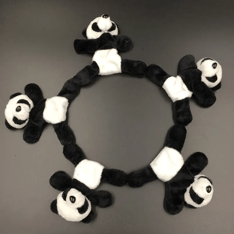 Pegatinas de Panda de Peluche - Encantadoras Decoraciones de Panda en Tela Blanco y Negro para Enredaderas, Paredes y Regalos, Sin Necesidad de Energía, Ideales para la Decoración del Hogar o Fiestas