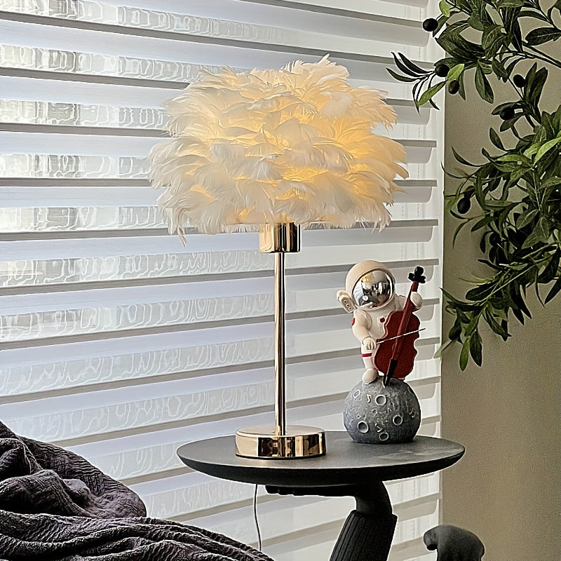 1pc Lámpara de Plumas Artificiales Blancas, Elegante y Dorada con Pantalla Tejida en Tela, Cuerpo de Hierro Alimentación USB Baja Voltaje, Compatible con Bombilla E26 DC5V, Decoración Romántica para Salón, Pasillo o Habitación, Ideal para Hoteles, Cafés