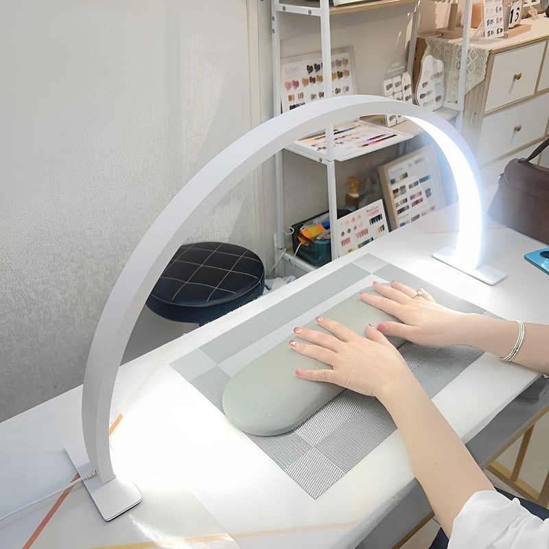 Linterna LED en forma de media luna, luz de relleno U con cuerpo metálico alimentado por USB, ideal para la industria de belleza, manicuras y extensiones de pestañas. Equipo profesional de belleza plug-and-play