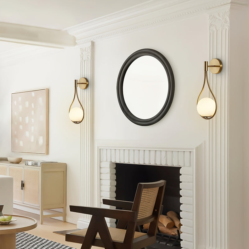 Aplique de Pared Estilo Medio Siglo con Acabado en Latón Antiguo - Diseño Elegante de Lágrima para Dormitorio, Baño, Sala de Estar o Pasillo - Base E27 (Bombilla No Incluida), Iluminación para Dormitorio | Iluminación Sofisticada | Construcción Metálica,