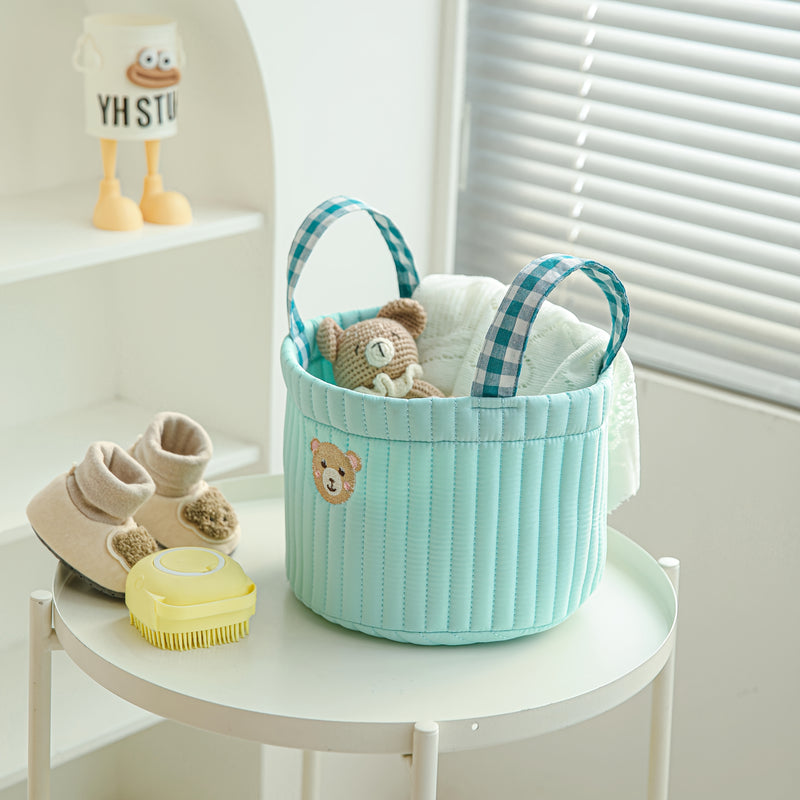 Bolsa de almacenamiento de juguetes acolchada beige con parche de oso - Poliéster duradero, múltiples compartimentos para almacenamiento organizado, ideal para pañales, ropa y accesorios, bolsa de pañales | Textura acolchada | Bolsa estructurada