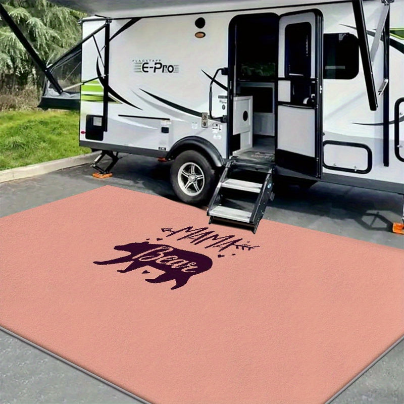 Alfombra de terciopelo exterior 850g/m², gruesa y lujosa, con un estilo callejero delicado y moderno. Temática misteriosa de barcos para salas de restaurantes o cabañas, textura resistente pero suave al tacto y altamente transpirable. Disponible en vario