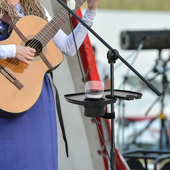 Bandeja Ajustable para Micrófono con Portavasos - ABS Negro Duradero, Ideal para Transmisiones en Vivo, Karaoke, Grabación - Diseño de Sujeción para Partituras, Púas y Accesorios