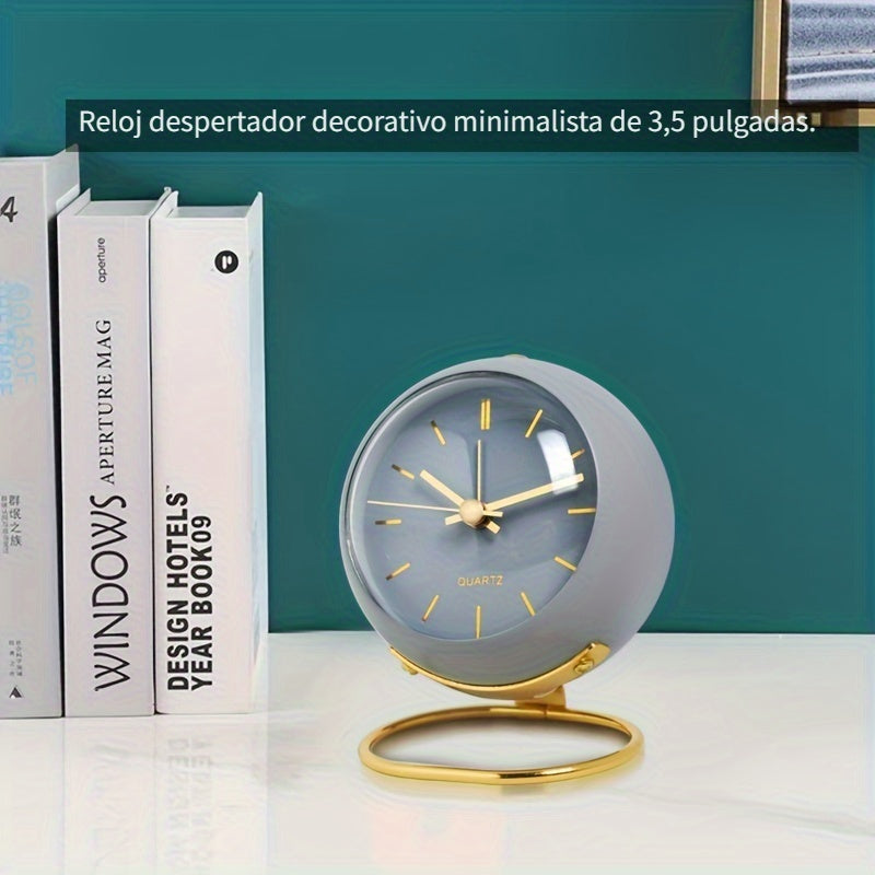 Reloj de Escritorio Silencioso de Inspiración Nórdica con Manecillas Luminosas - Funciona con Pilas, Despertador Redondo de Metal para Estudiantes y Decoración del Hogar