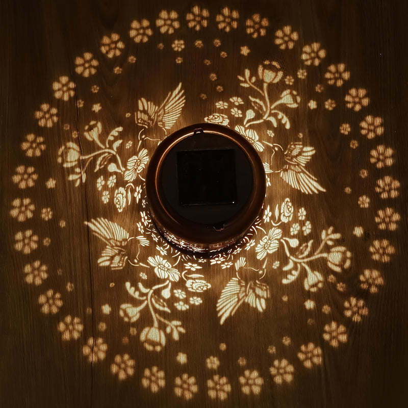 Luz solar para jardín en forma de colibrí - Decoración exterior perfecta, regalo ideal para mujeres, mamás y abuelas | Construcción duradera en metal con batería recargable de 600mAh