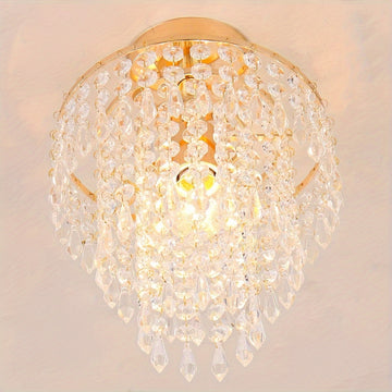 Lámpara de Techo Moderna Mini Cristal - Diseño de Gota de Lluvia de 3 Niveles, Montaje Empotrado con Acabado Dorado para Dormitorio de Niñas, Sala de Estar, Comedor - Incluye Bombilla