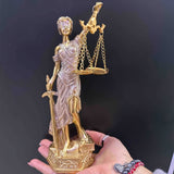 Estatua de resina dorada de la diosa de la justicia - Escultura griega de la ley de 23.98 cm con máscara para los ojos, llamado del cielo y espada, decoración para hogar y oficina, decoración para estantería