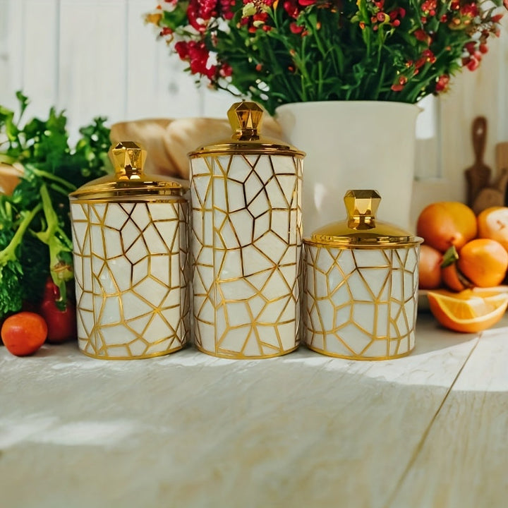 Pack de 3 Contenedores Herméticos para Alimentos de Lujo con Tapas Doradas y Cepillo de Limpieza - Plástico PET Libre de BPA, Recipientes Redondos de Gran Capacidad para Frutos Secos, Granos, Polvo de Cacao - Organización Elegante para Cocina y Despensa