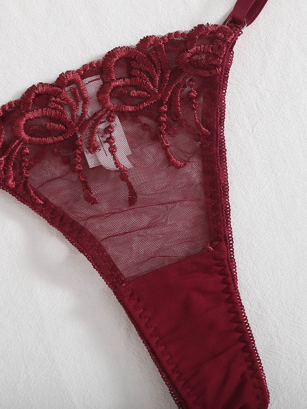 Set de lenceria con aro con malla con bordado