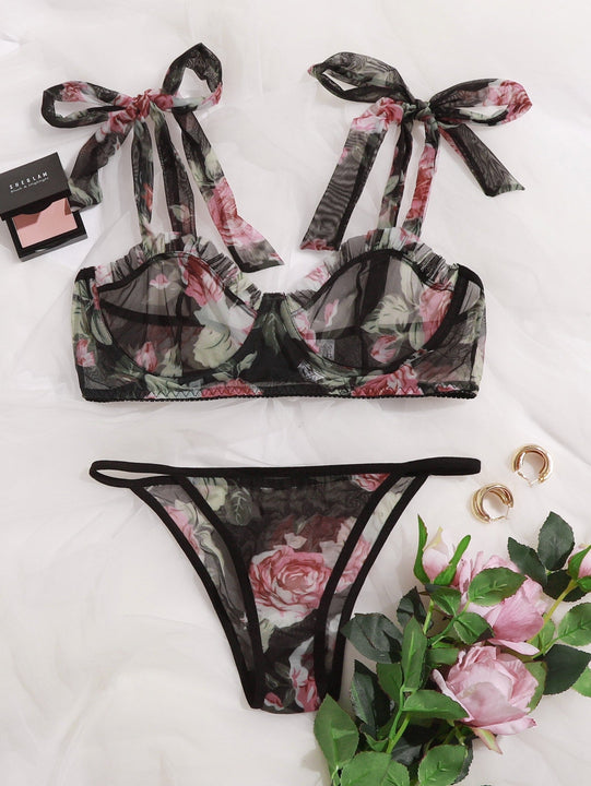 Set de lenceria con malla con aro floral