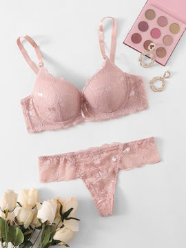 Set de lenceria con corazon con encaje con aro