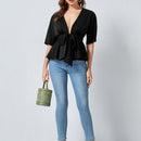 Top peplum de cintura con cordon de cuello profundo