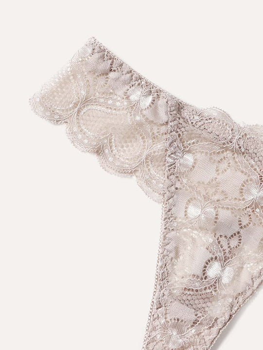 Set de lenceria con corazon con encaje con aro