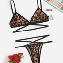 Set de lenceria de leopardo con abertura