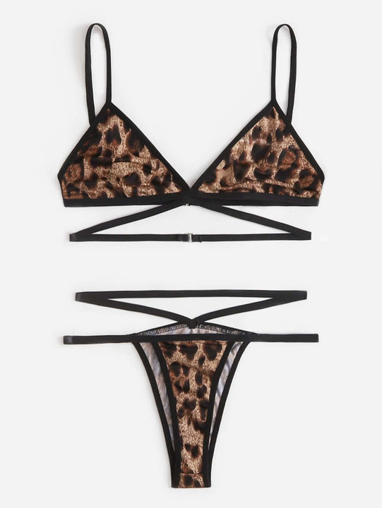 Set de lenceria de leopardo con abertura