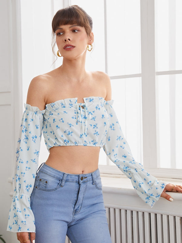 VCAY Top corto de hombros descubiertos con estampado floral de manga con volante con cordon delantero